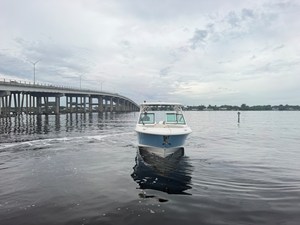 Boston Whaler 280 Vantage 3 2027 Boston Whaler 280 Vantage 4