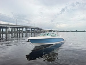 Boston Whaler 280 Vantage 4 2027 Boston Whaler 280 Vantage 5