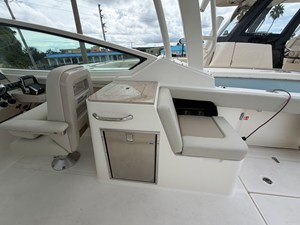 Boston Whaler 280 Vantage 16 2027 Boston Whaler 280 Vantage 17
