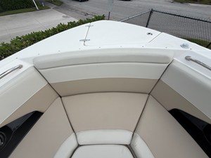 Boston Whaler 280 Vantage 28 2027 Boston Whaler 280 Vantage 29