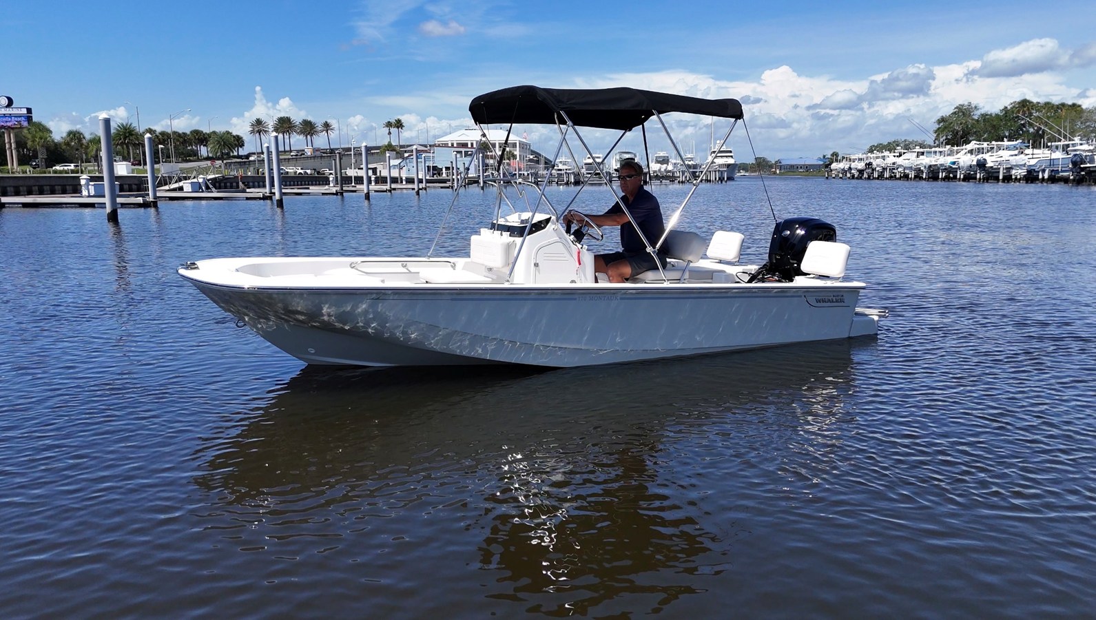 2027 Boston Whaler 170 Montauk 3