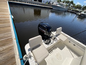 Boston Whaler 170 Montauk 16 2027 Boston Whaler 170 Montauk 17