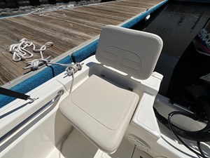 Boston Whaler 170 Montauk 21 2027 Boston Whaler 170 Montauk 22