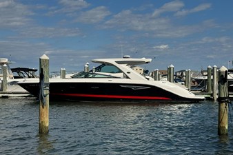 Sea Ray SLX 310 2 2021 Sea Ray SLX 310 3