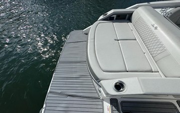 Sea Ray SLX 310 3 2021 Sea Ray SLX 310 4