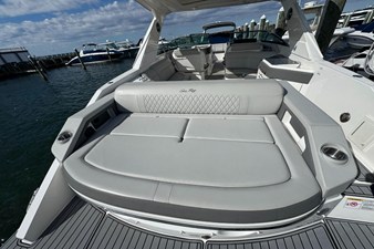 Sea Ray SLX 310 4 2021 Sea Ray SLX 310 5