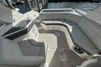 Sea Ray SLX 310 7 2021 Sea Ray SLX 310 8