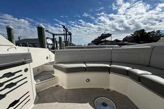 Sea Ray SLX 310 9 2021 Sea Ray SLX 310 10