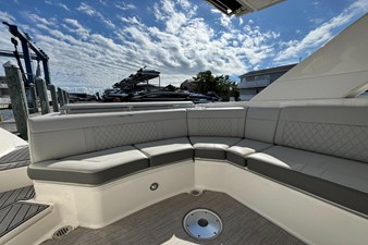 Sea Ray SLX 310 10 2021 Sea Ray SLX 310 11