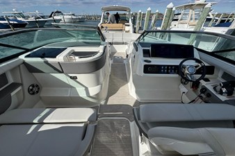 Sea Ray SLX 310 16 2021 Sea Ray SLX 310 17