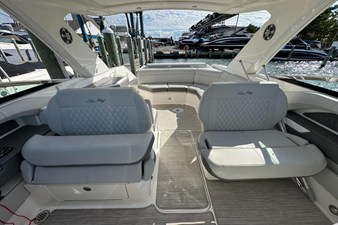 Sea Ray SLX 310 17 2021 Sea Ray SLX 310 18