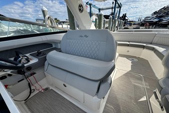 Sea Ray SLX 310 28 2021 Sea Ray SLX 310 29