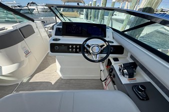 Sea Ray SLX 310 29 2021 Sea Ray SLX 310 30
