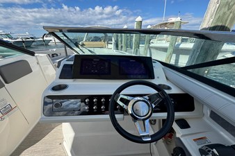 Sea Ray SLX 310 31 2021 Sea Ray SLX 310 32