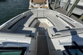Sea Ray SLX 310 38 2021 Sea Ray SLX 310 39