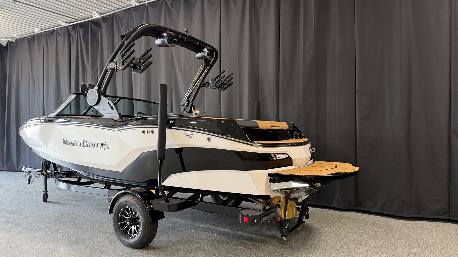 2027 Mastercraft NXT20 4