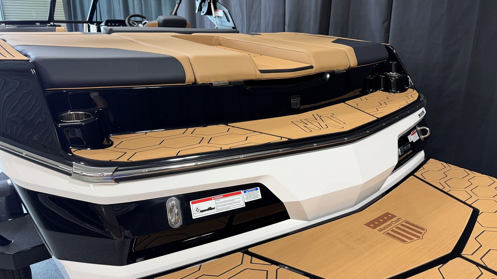 2027 Mastercraft NXT20 11