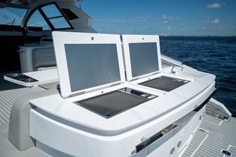 Cruisers Yachts 50 GLS OB 9 2026 Cruisers Yachts 50 GLS OB 10