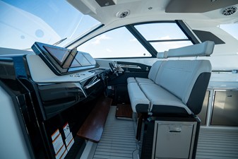 Cruisers Yachts 50 GLS OB 18 2026 Cruisers Yachts 50 GLS OB 19