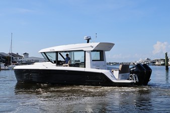 Cruisers Yachts 38 VTR EC 20 2026 Cruisers Yachts 38 VTR EC 21
