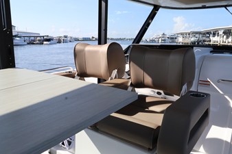 Cruisers Yachts 38 VTR EC 43 2026 Cruisers Yachts 38 VTR EC 44