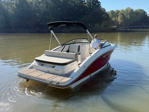 2026 Sea Ray SPX 210 8