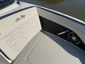 2026 Sea Ray SPX 210 24