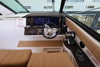 Sea Ray Sundancer 320 Outboard 19 2026 Sea Ray Sundancer 320 Outboard 20