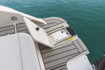 Sea Ray SDX 270 Outboard 42 2025 Sea Ray SDX 270 Outboard 43
