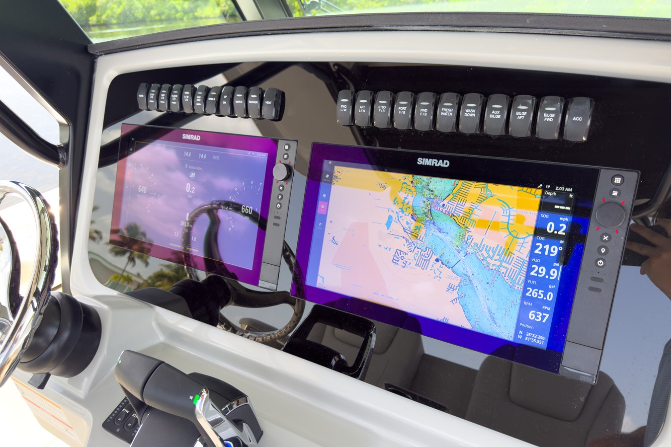 2026 Boston Whaler 330 Outrage 12