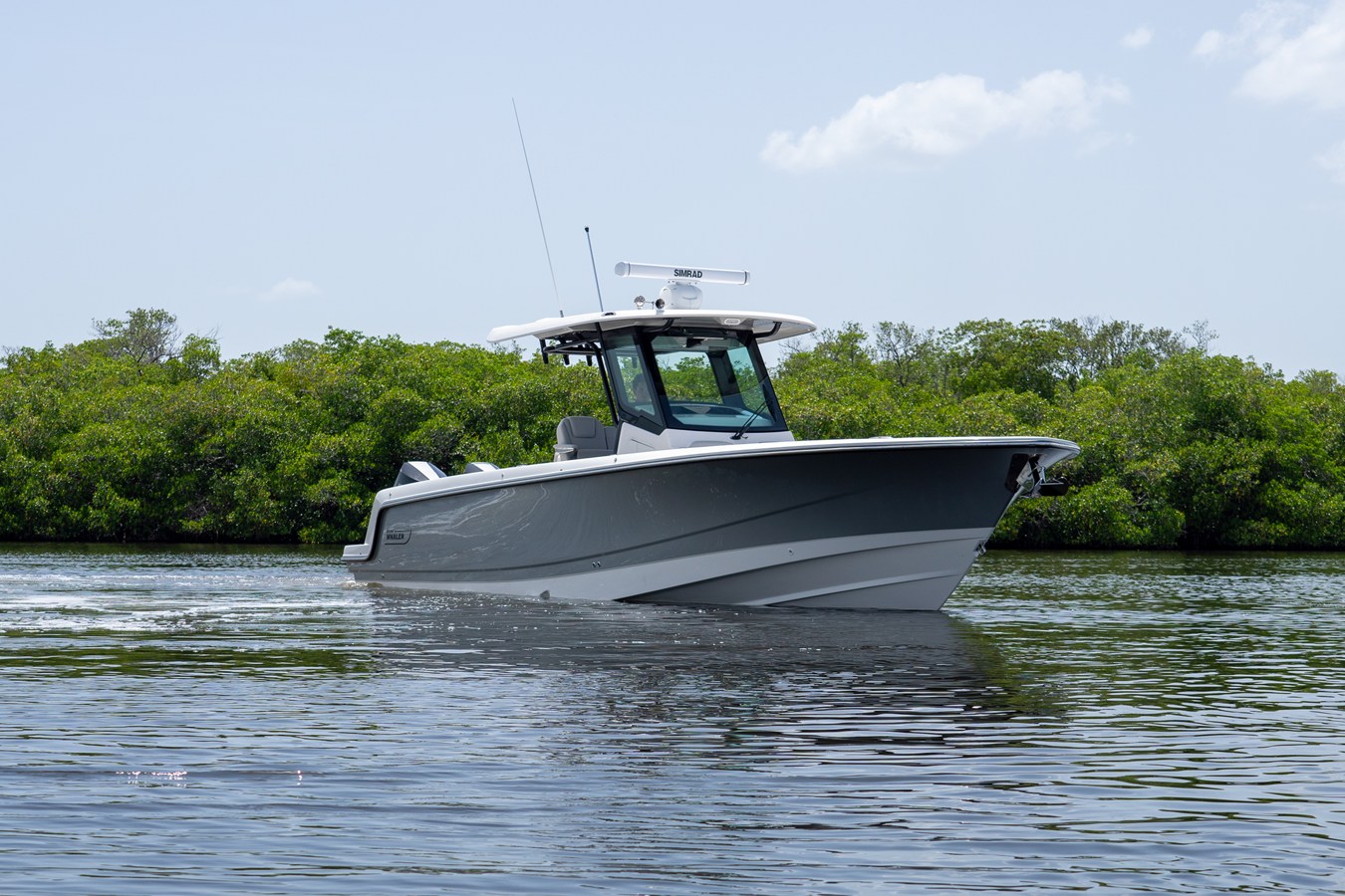 2026 Boston Whaler 330 Outrage 31
