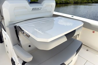 2026 Boston Whaler 330 Outrage 10