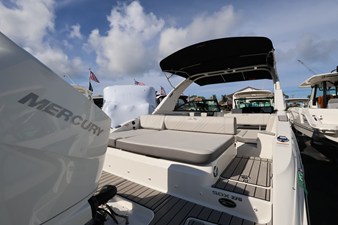 Sea Ray SDX 270 Outboard 7 2027 Sea Ray SDX 270 Outboard 8