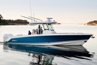 Boston Whaler 330 Outrage 1 2027 Boston Whaler 330 Outrage 2