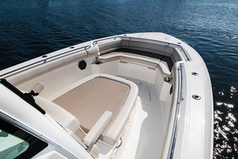 2027 Boston Whaler 330 Outrage 9