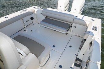 2027 Boston Whaler 330 Outrage 12