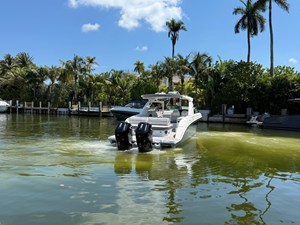 Sea Ray SLX 400 Outboard 13 2026 Sea Ray SLX 400 Outboard 14