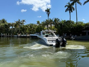Sea Ray SLX 400 Outboard 18 2026 Sea Ray SLX 400 Outboard 19