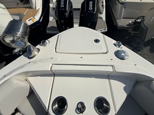 Sea Ray SLX 400 Outboard 45 2026 Sea Ray SLX 400 Outboard 46