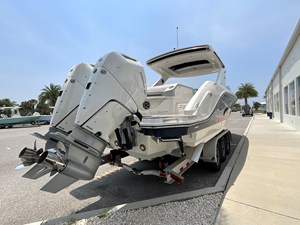 2027 Sea Ray SLX 310 Outboard 25