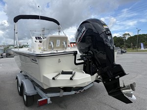 Boston Whaler 190 Montauk 6 2027 Boston Whaler 190 Montauk 7