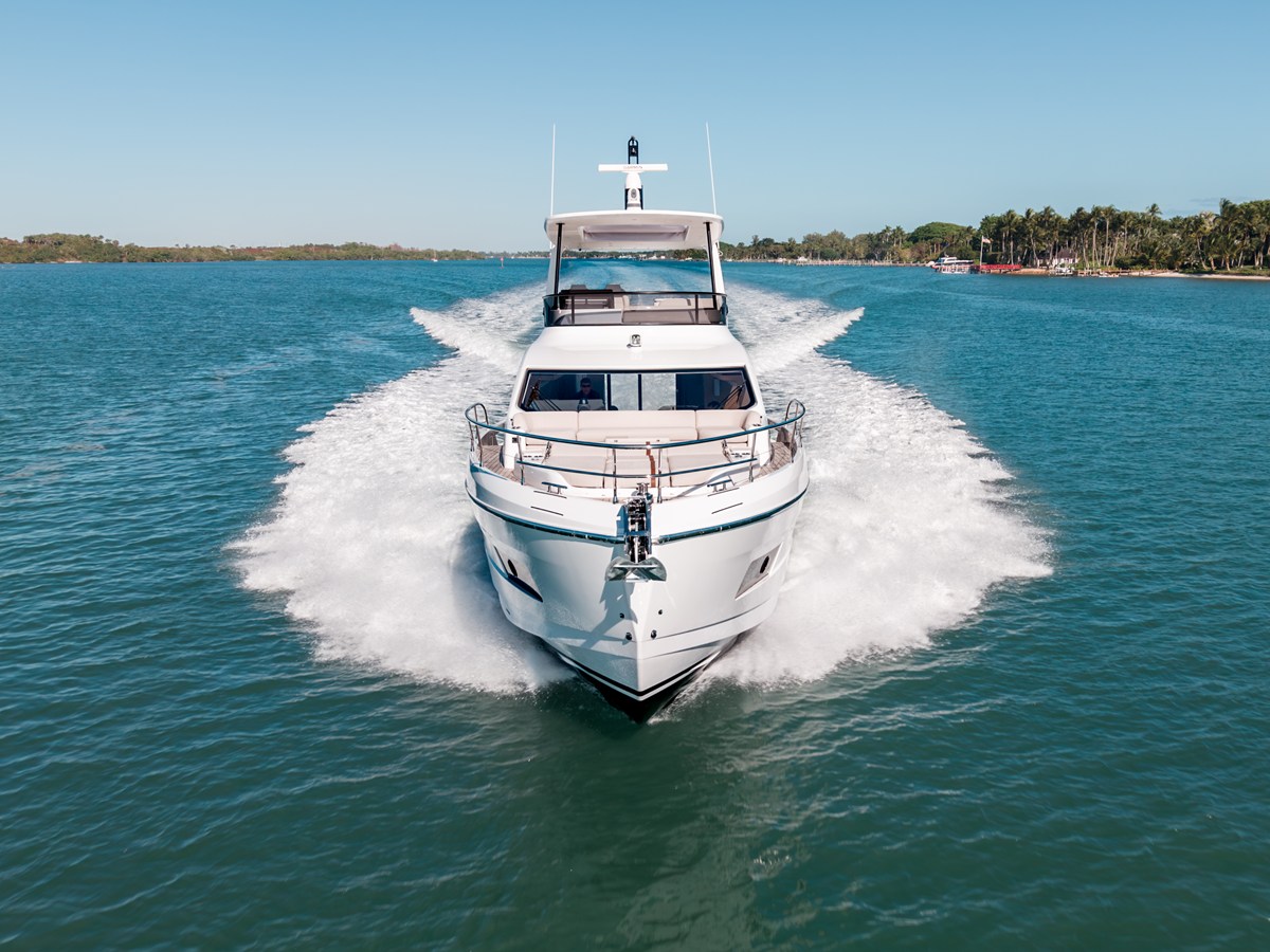 2026 Azimut Fly 62 3