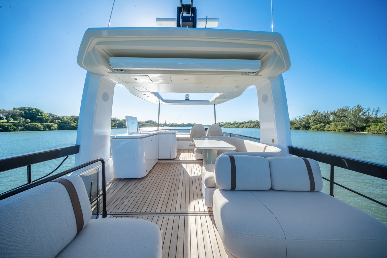 2026 Azimut Fly 62 18