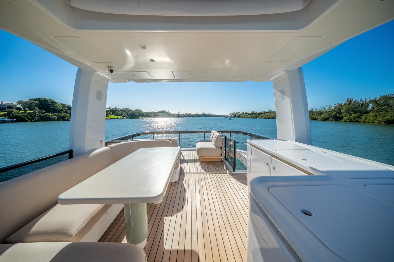 2026 Azimut Fly 62 21
