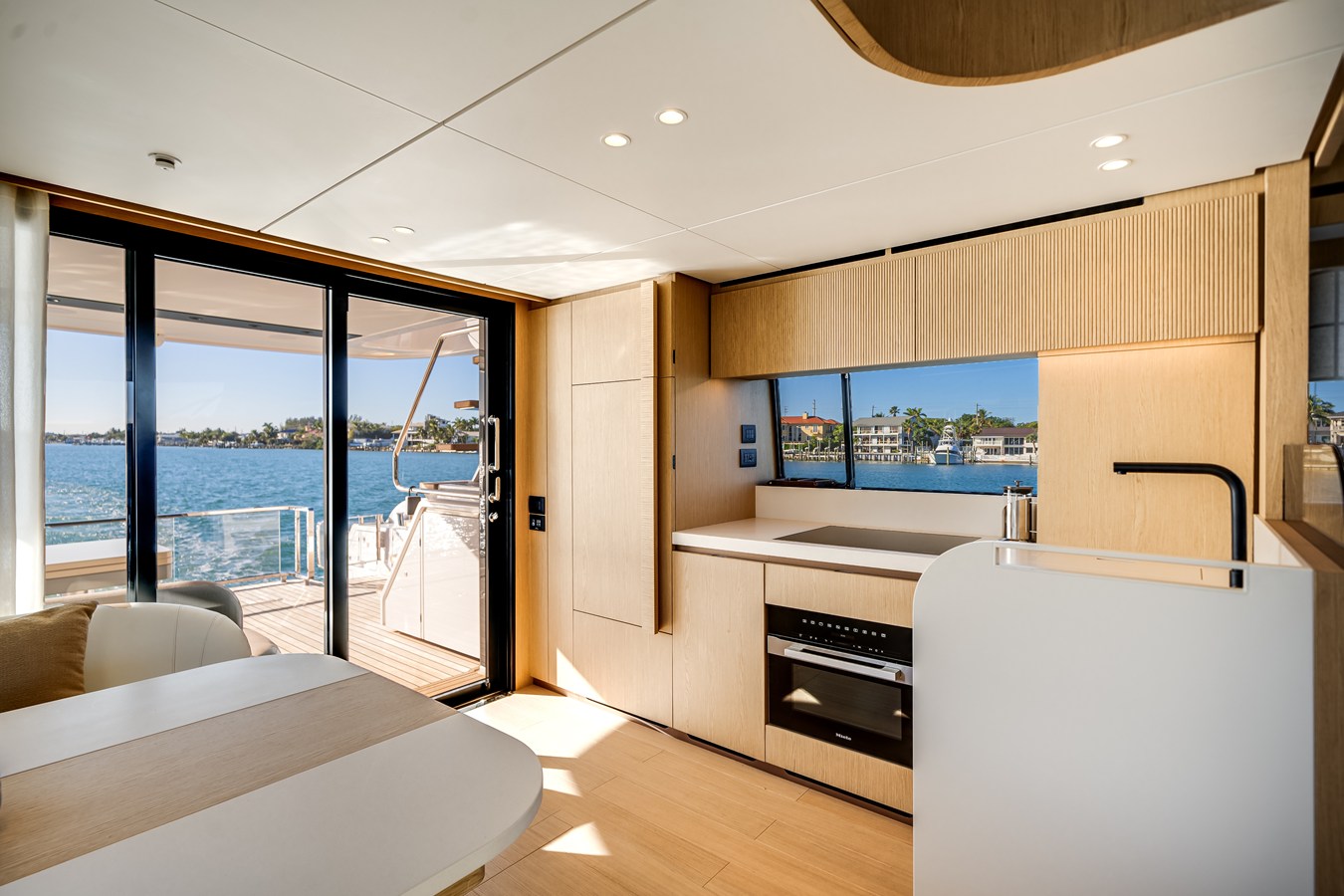 2026 Azimut Fly 62 35