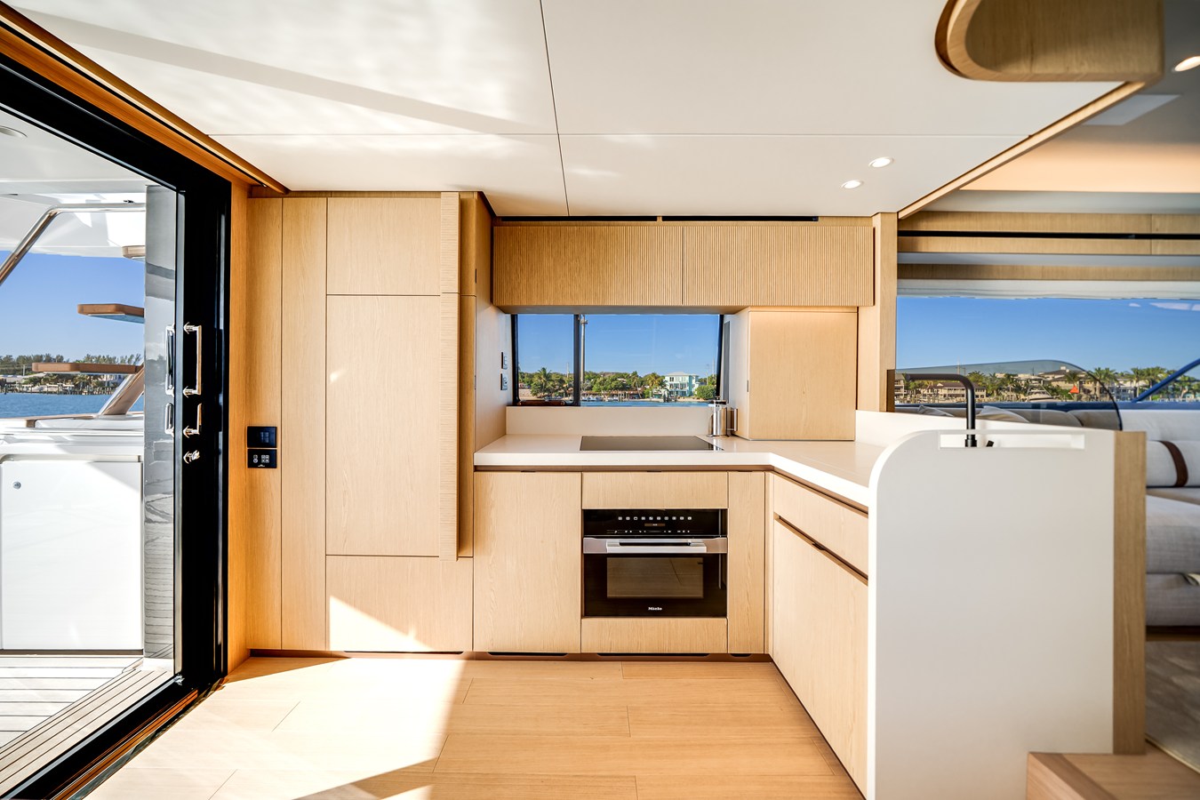 2026 Azimut Fly 62 37