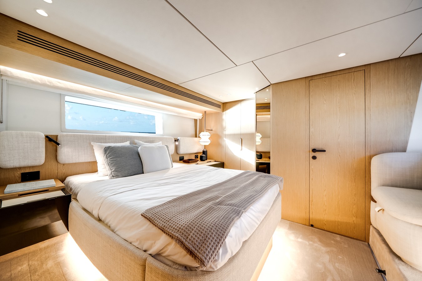 2026 Azimut Fly 62 49