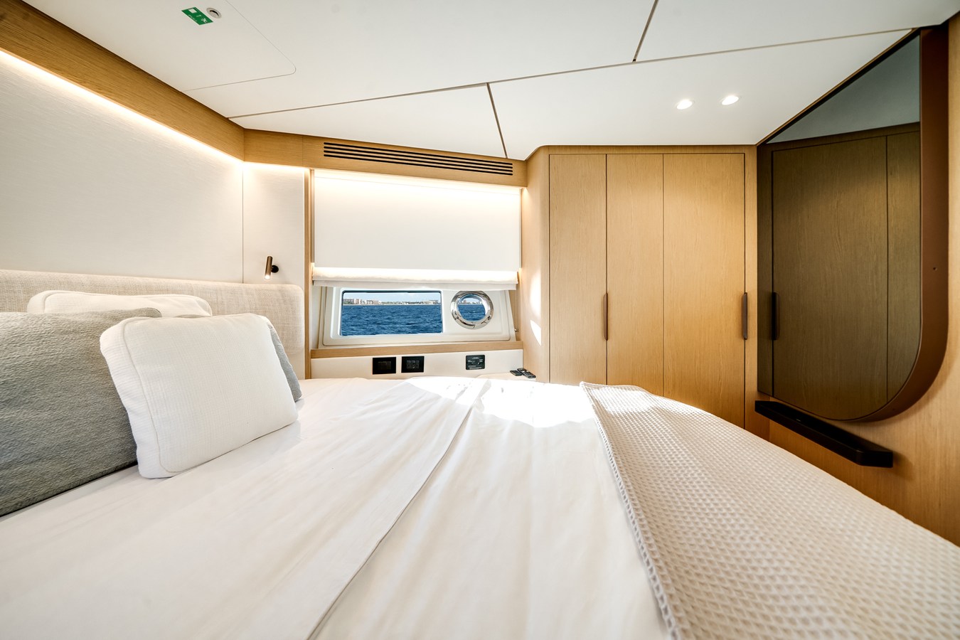 2026 Azimut Fly 62 55