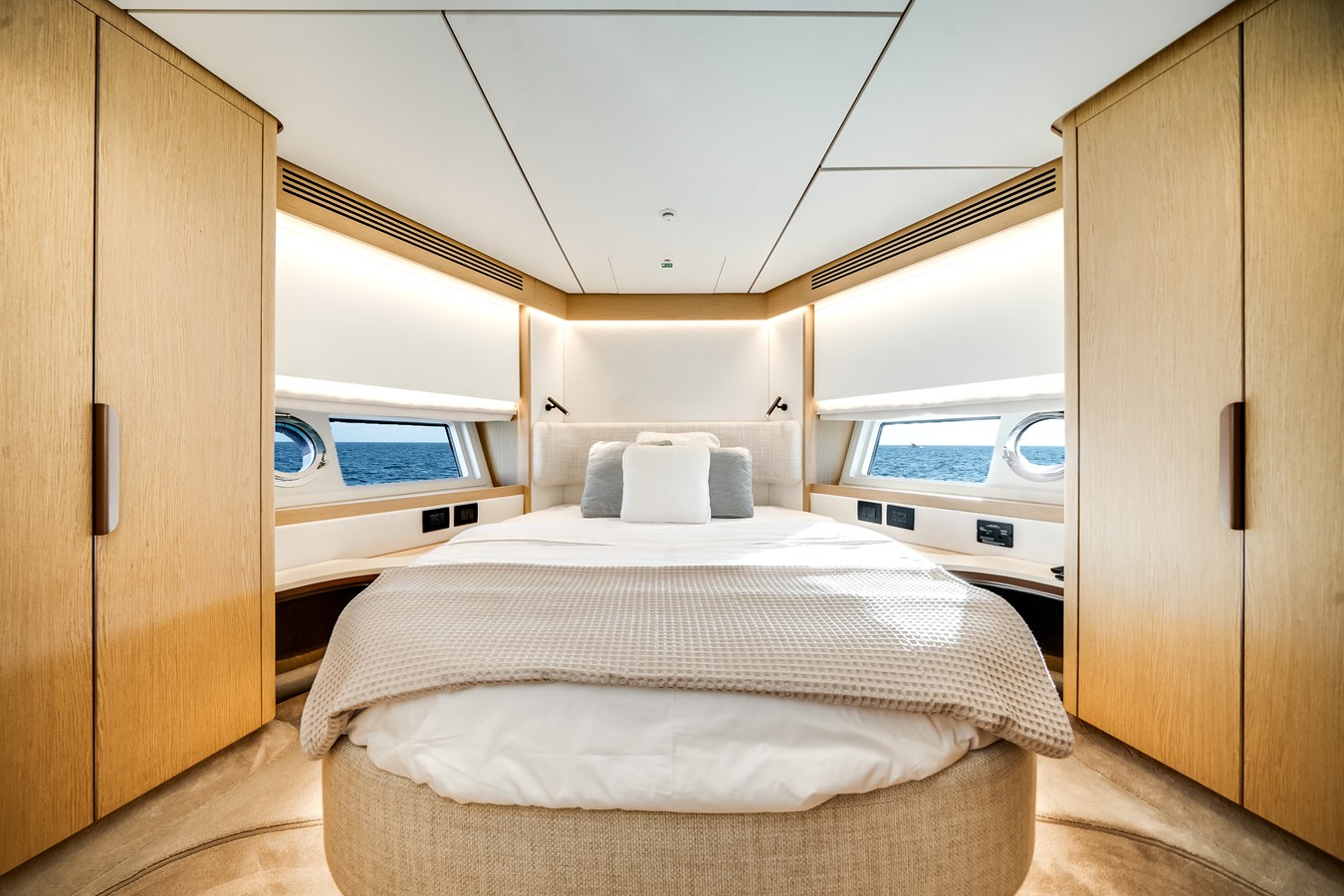 2026 Azimut Fly 62 56