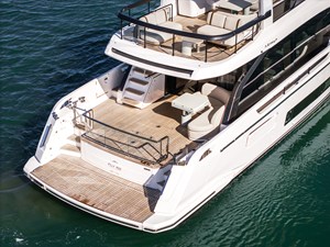 2026 Azimut Fly 62 10